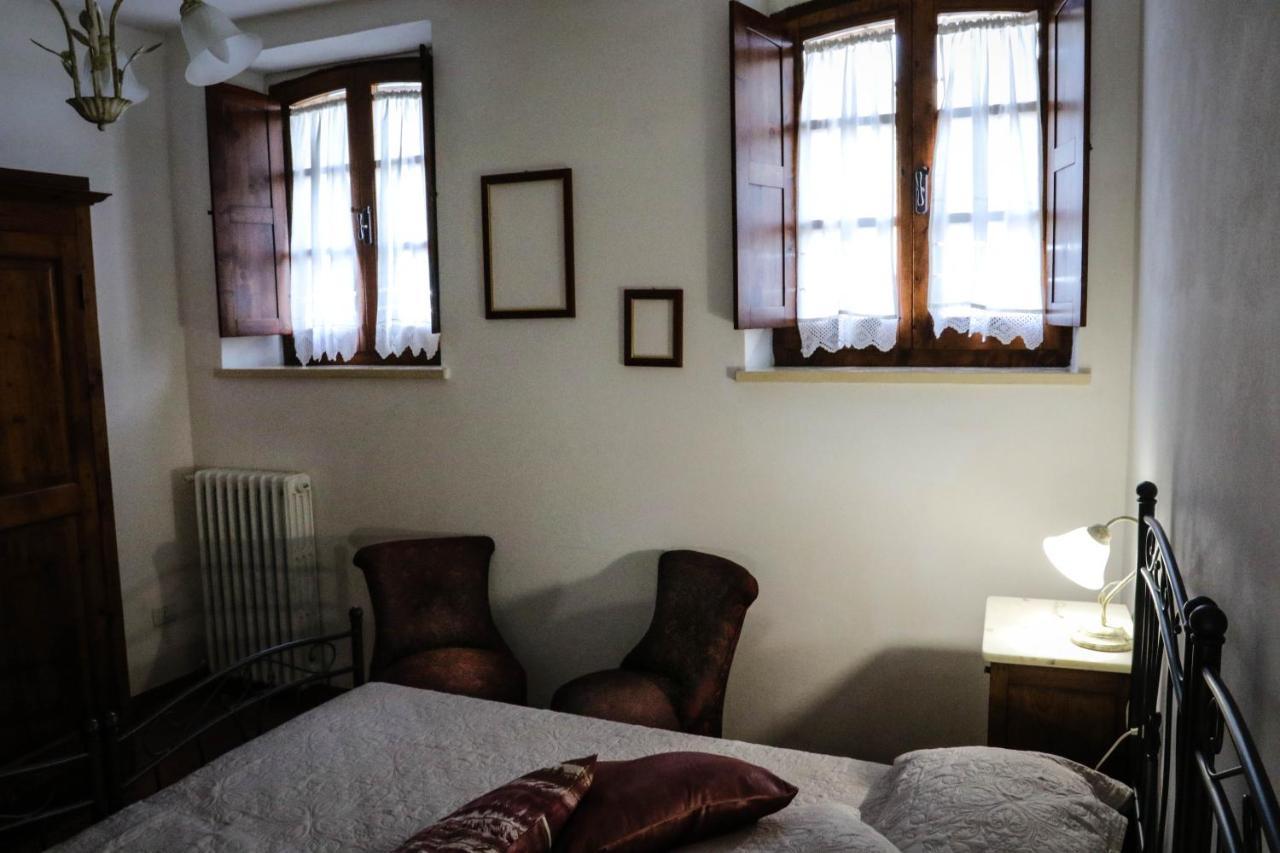 Agriturismo Bombina Montisi Exteriör bild